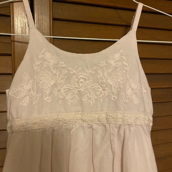 5/$30 Tahari Girls Dress - Picture 3 of 6